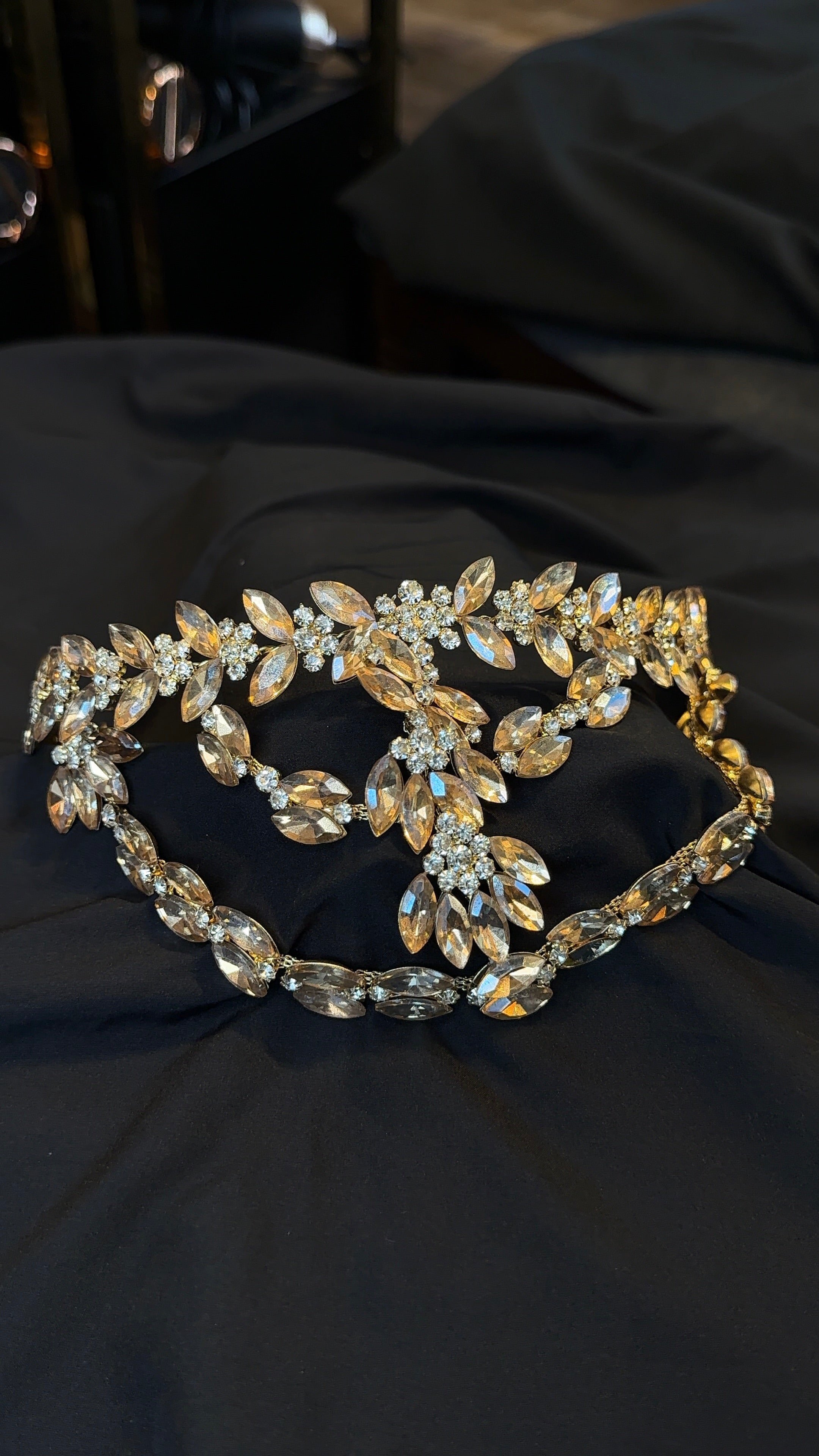 Style Q1 | Headpiece Rental