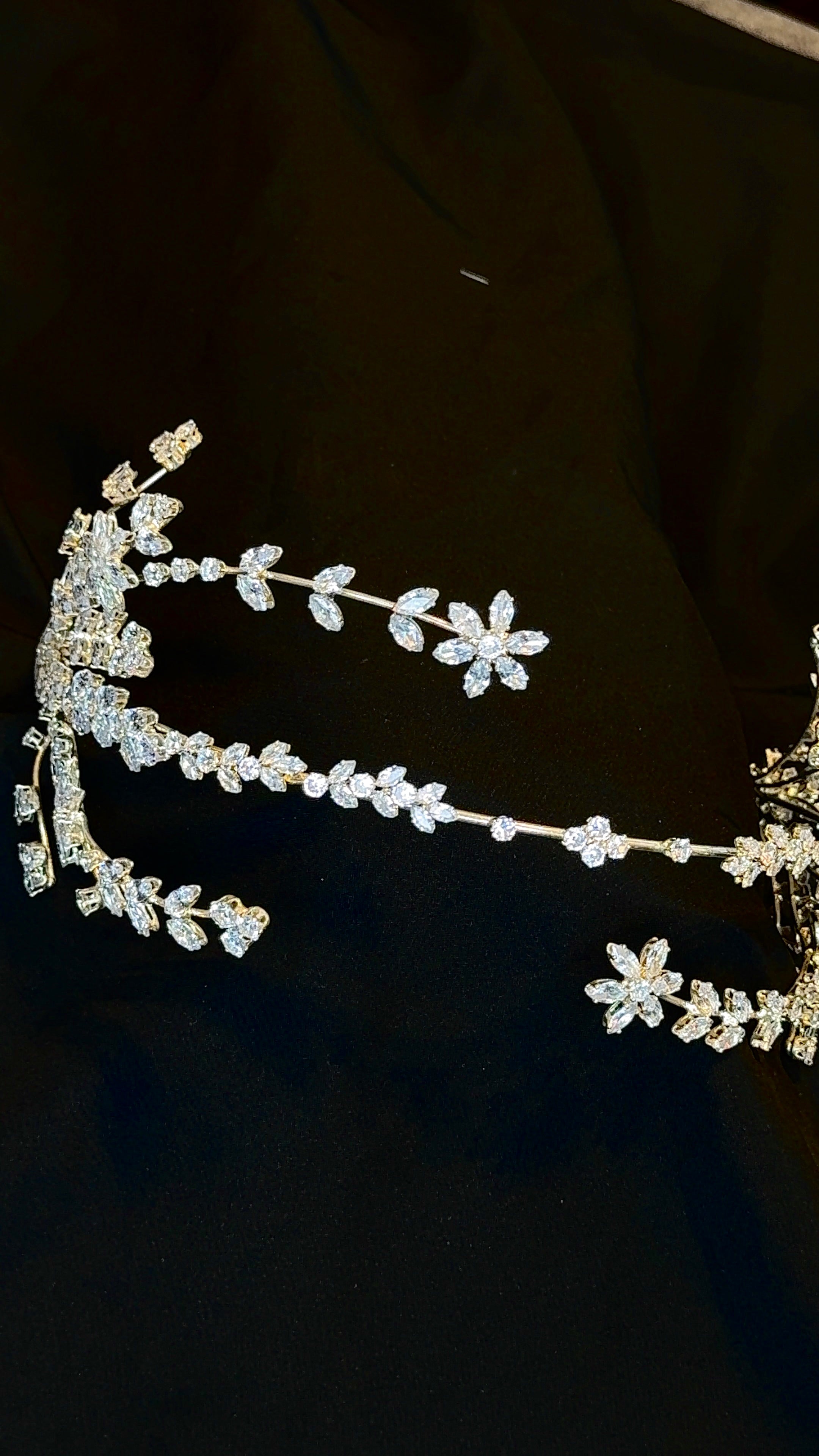 Style Q3 | Headpiece Rental