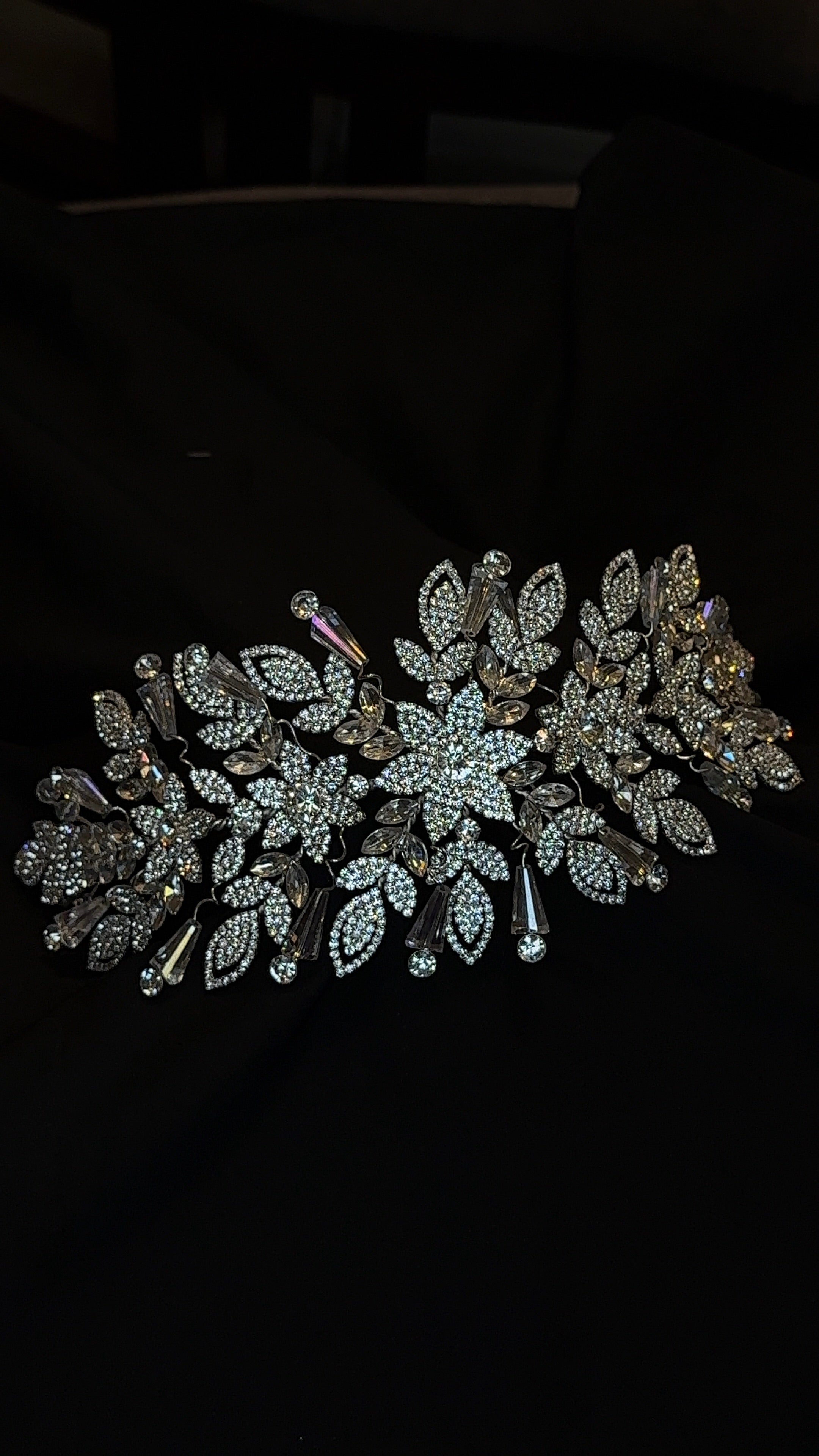 Style Q6 | Headpiece Rental