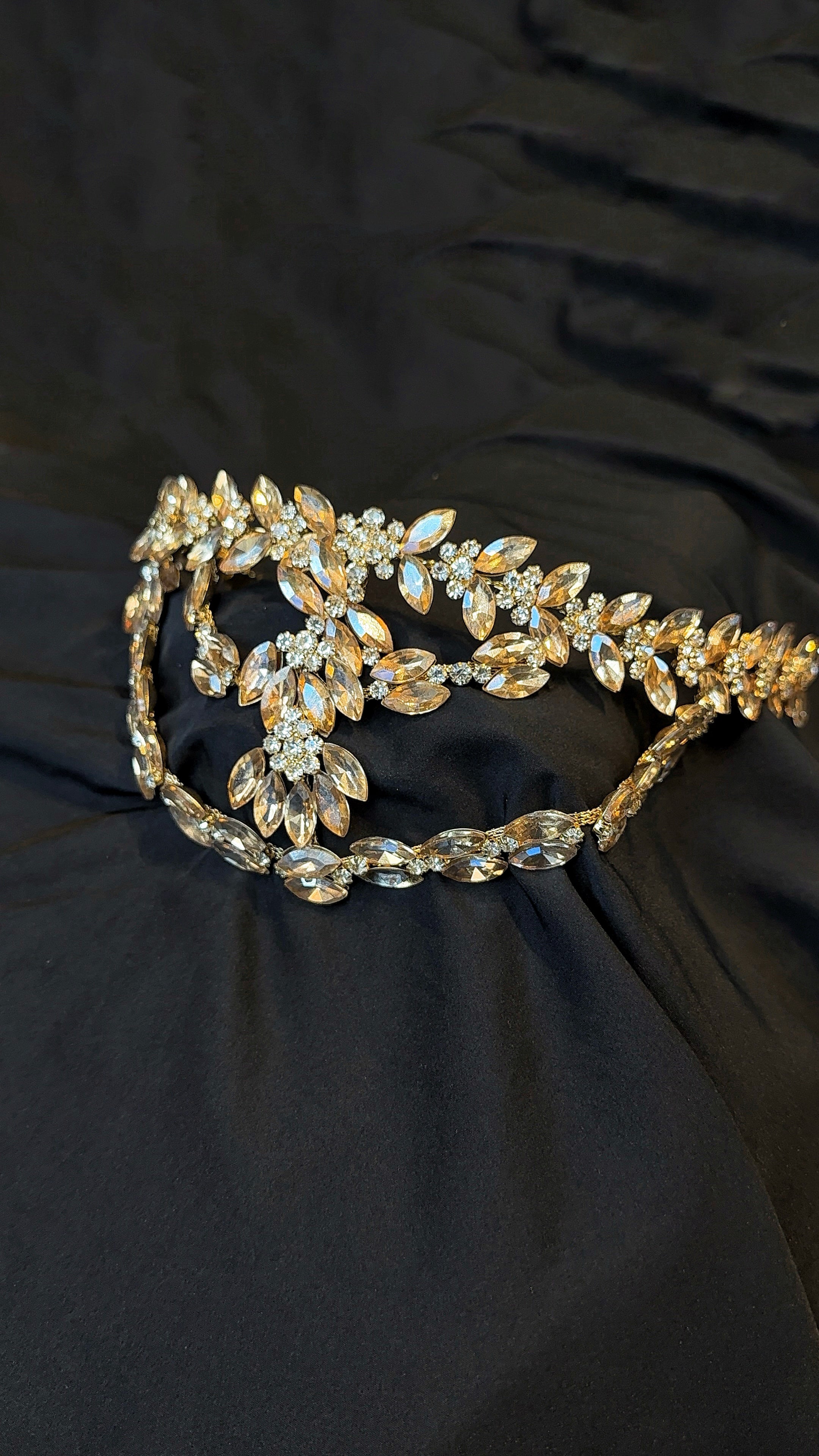 Style Q1 | Headpiece Rental