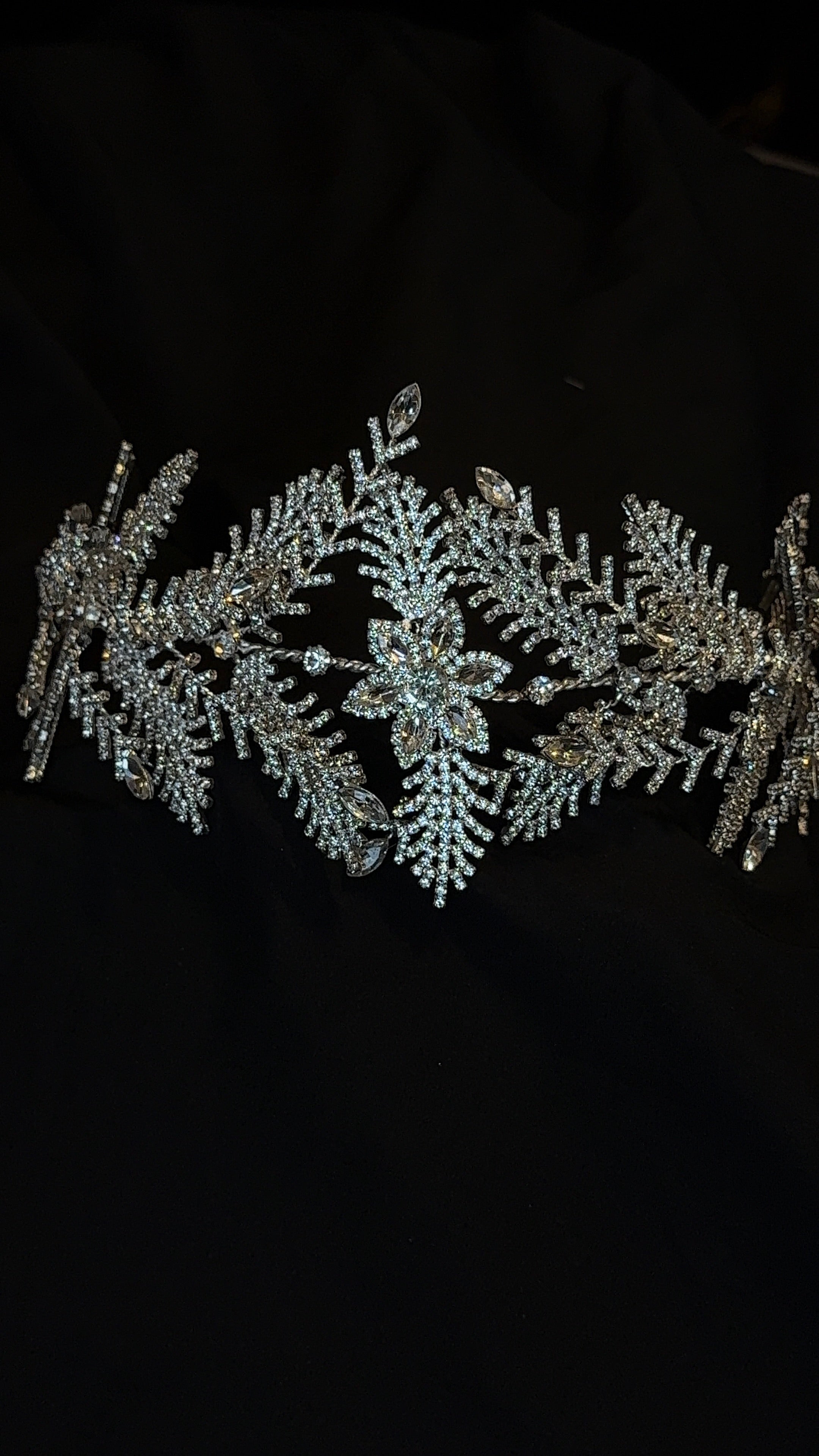Style Q5 | Headpiece Rental