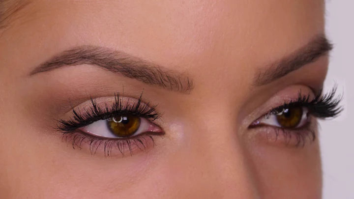 Natural Lashesرموش طبيعية