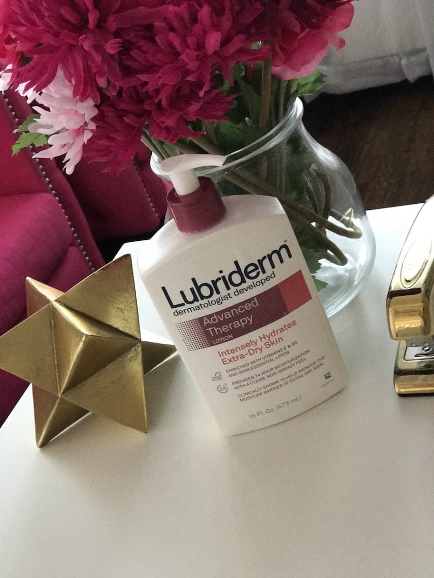 Advanced Therapy Lotion Fragrance-Free(dermatologist developed)| Lubriderm لوشن مرطب مغذي للجلد