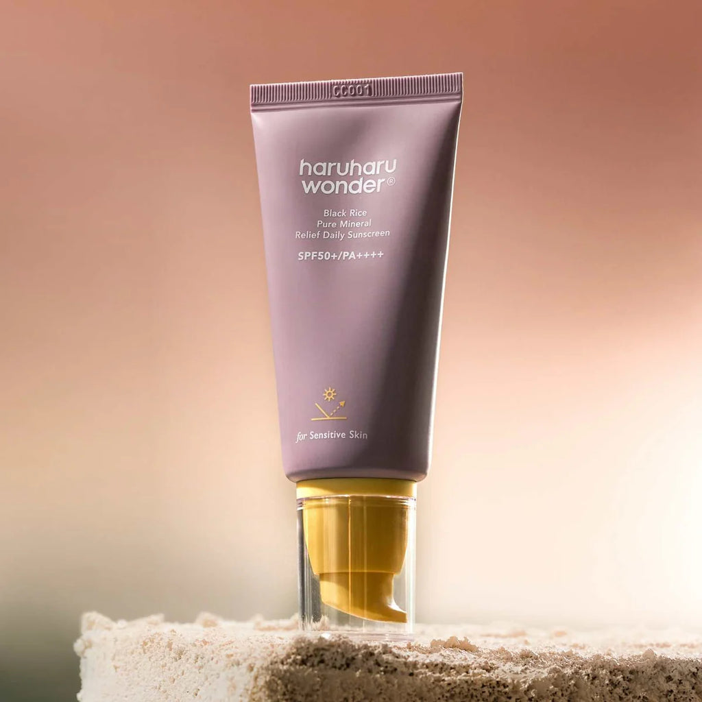 Black Rice Pure Mineral Relief Daily Sunscreen SPF50+ | Haruharu Wonderواقي شمس