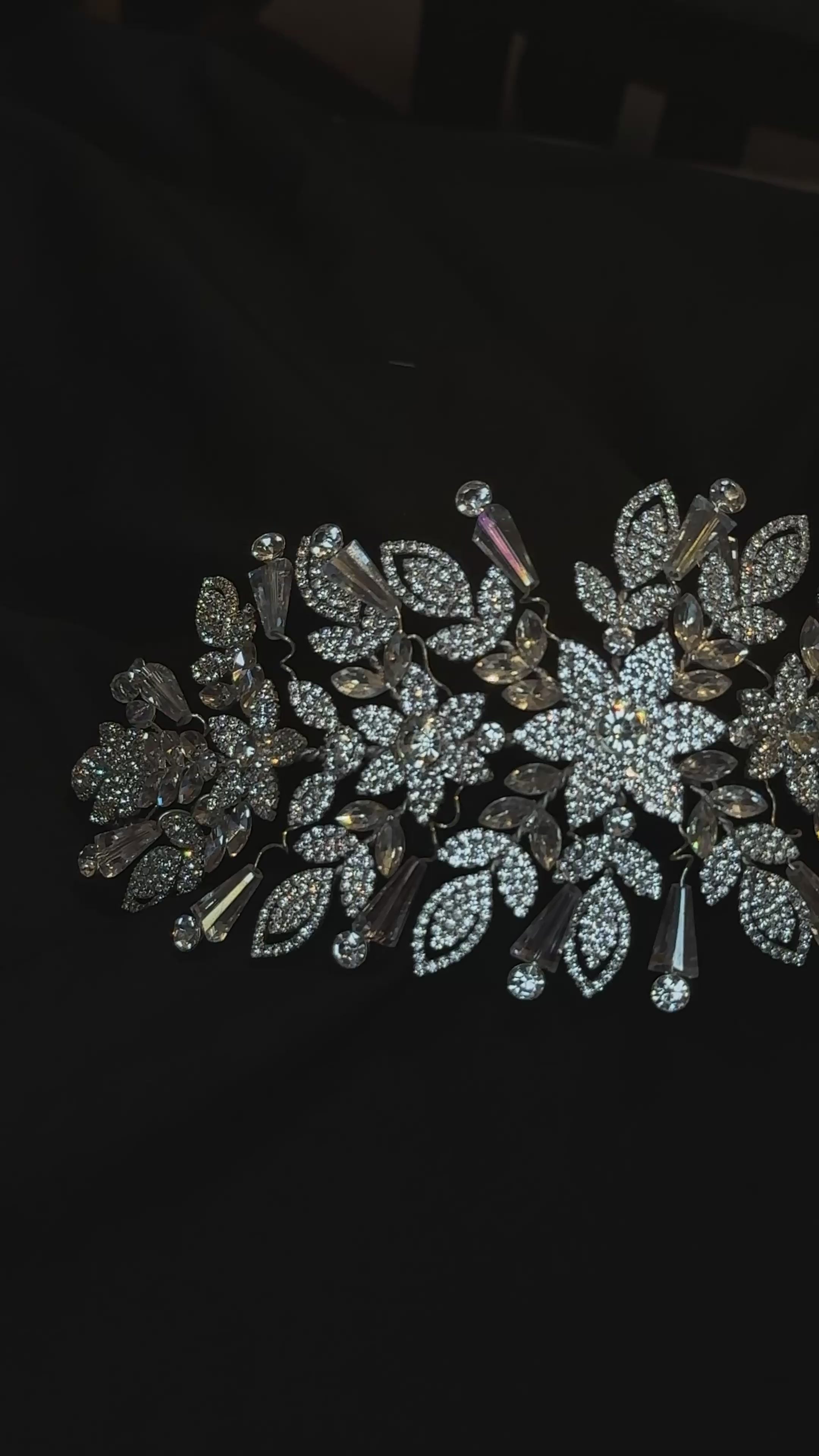 Style Q6 | Headpiece Rental