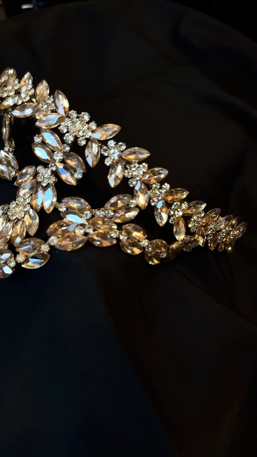 Style Q1 | Headpiece Rental