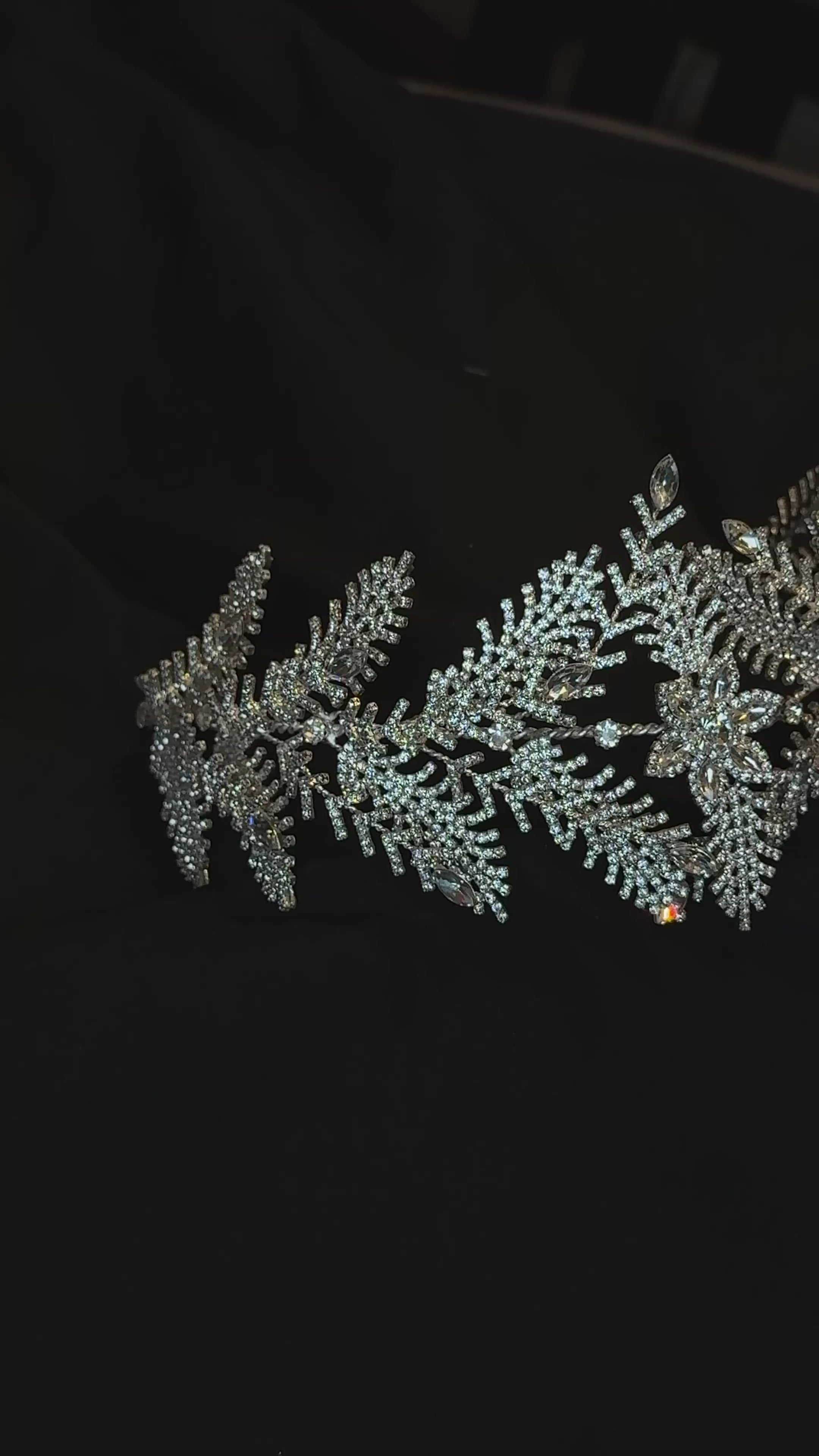 Style Q5 | Headpiece Rental
