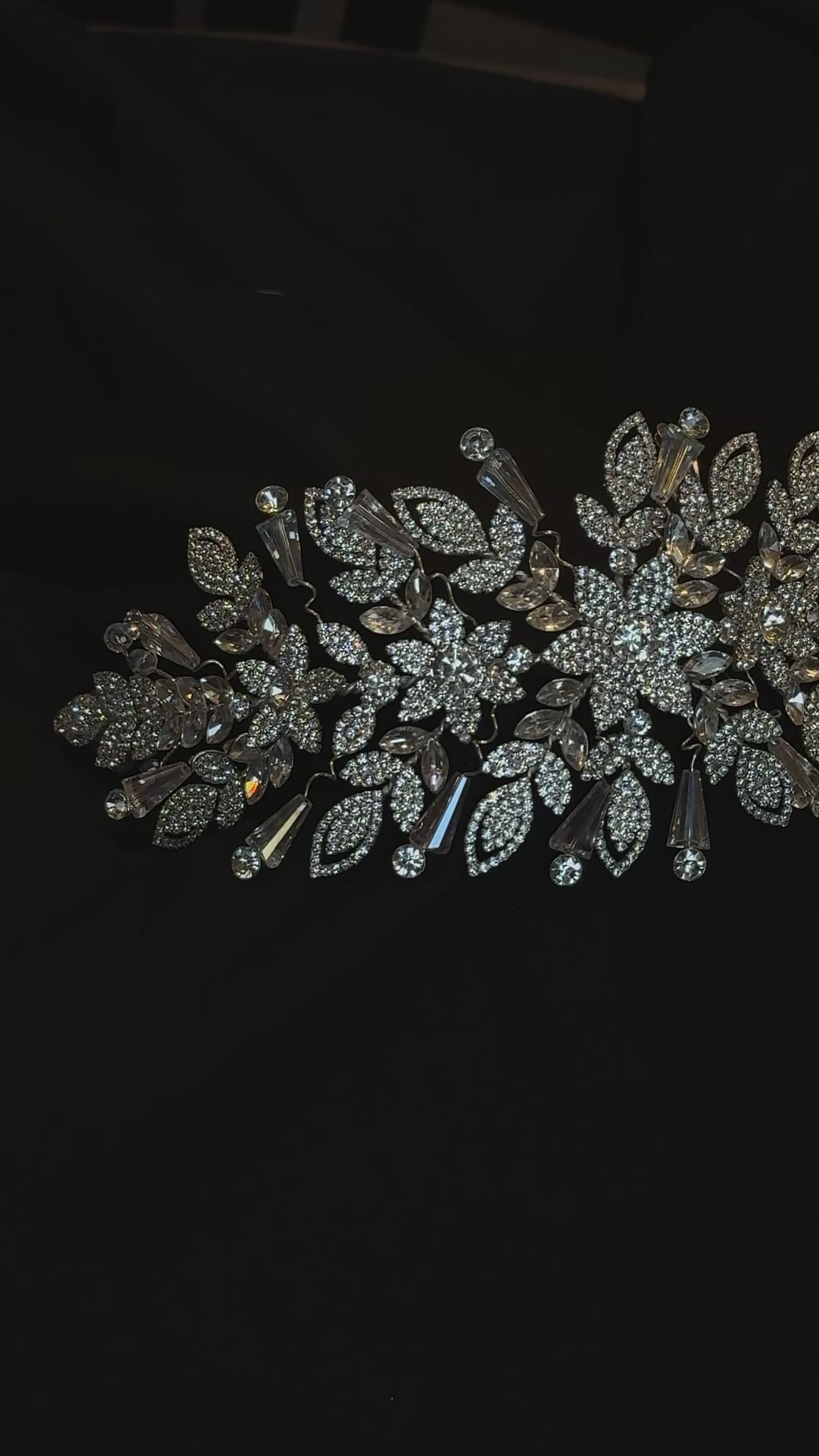 Style Q6 | Headpiece Rental